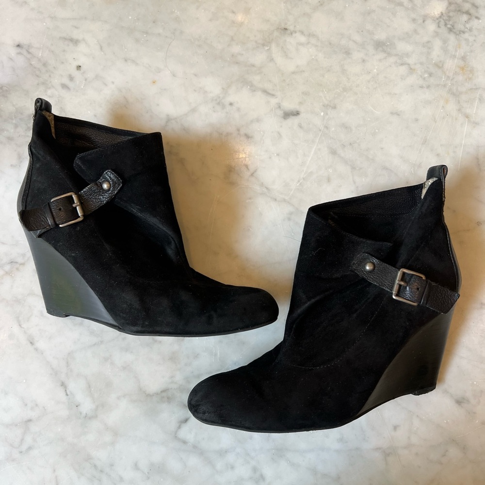 Nine West Black booties size 7.5